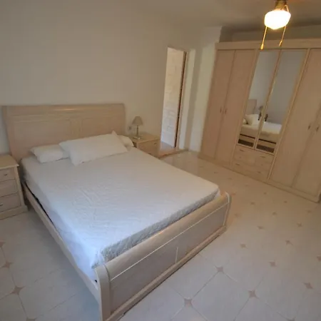 La Siesta Villa *